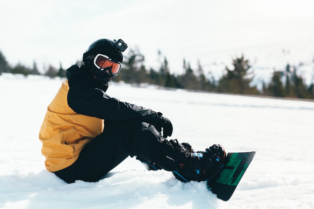 snowboarder waiting to shred